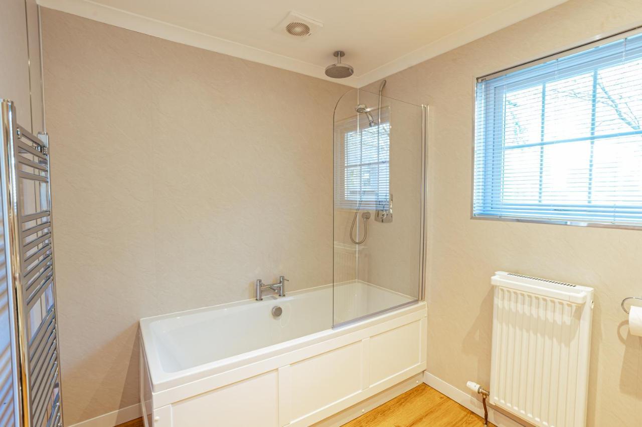 Sparrowhawk Cottage With Hot Tub Ньютон-Стьюарт Екстер'єр фото